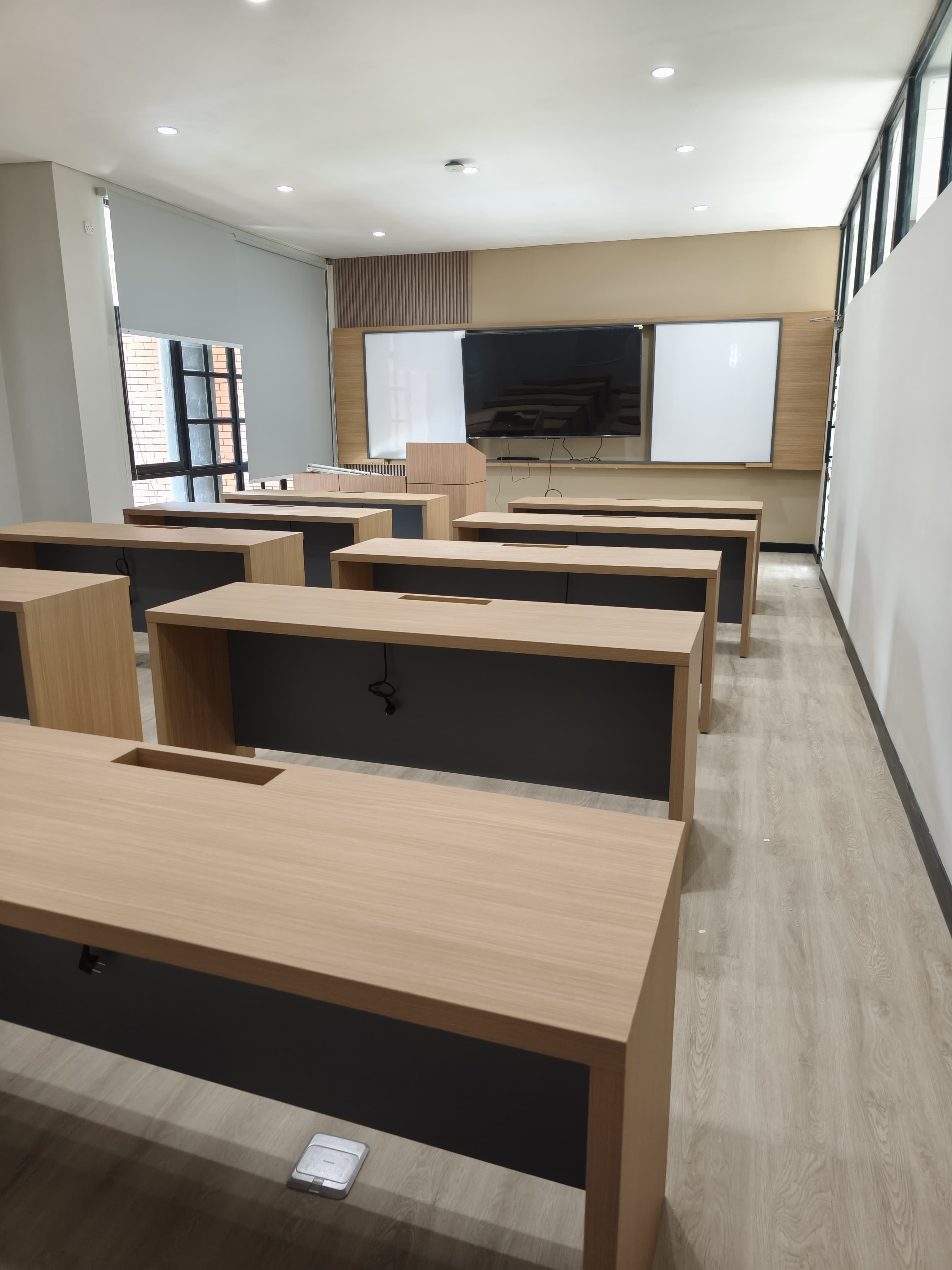 Universitas Indonesia FEB Management